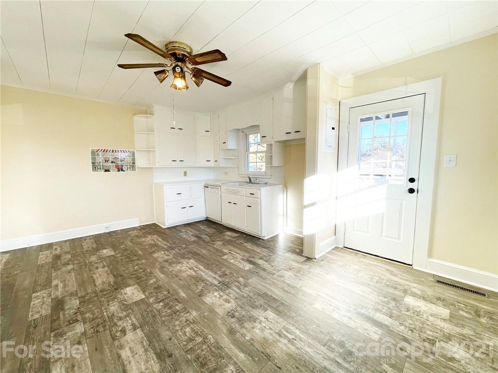306 Magnolia Street Rhodhiss, NC 28667 - Photo 8 of 24