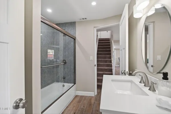 $4,500 | 201 South Olive Street, Ventura, CA 93001