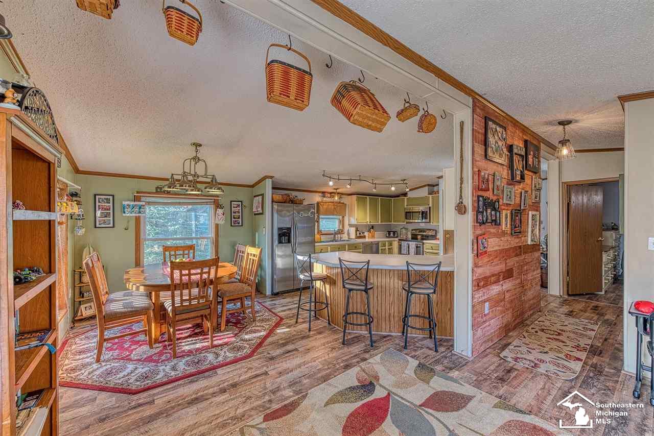 12111 Oelke Road Maybee, MI 48159 - Photo 8 of 48
