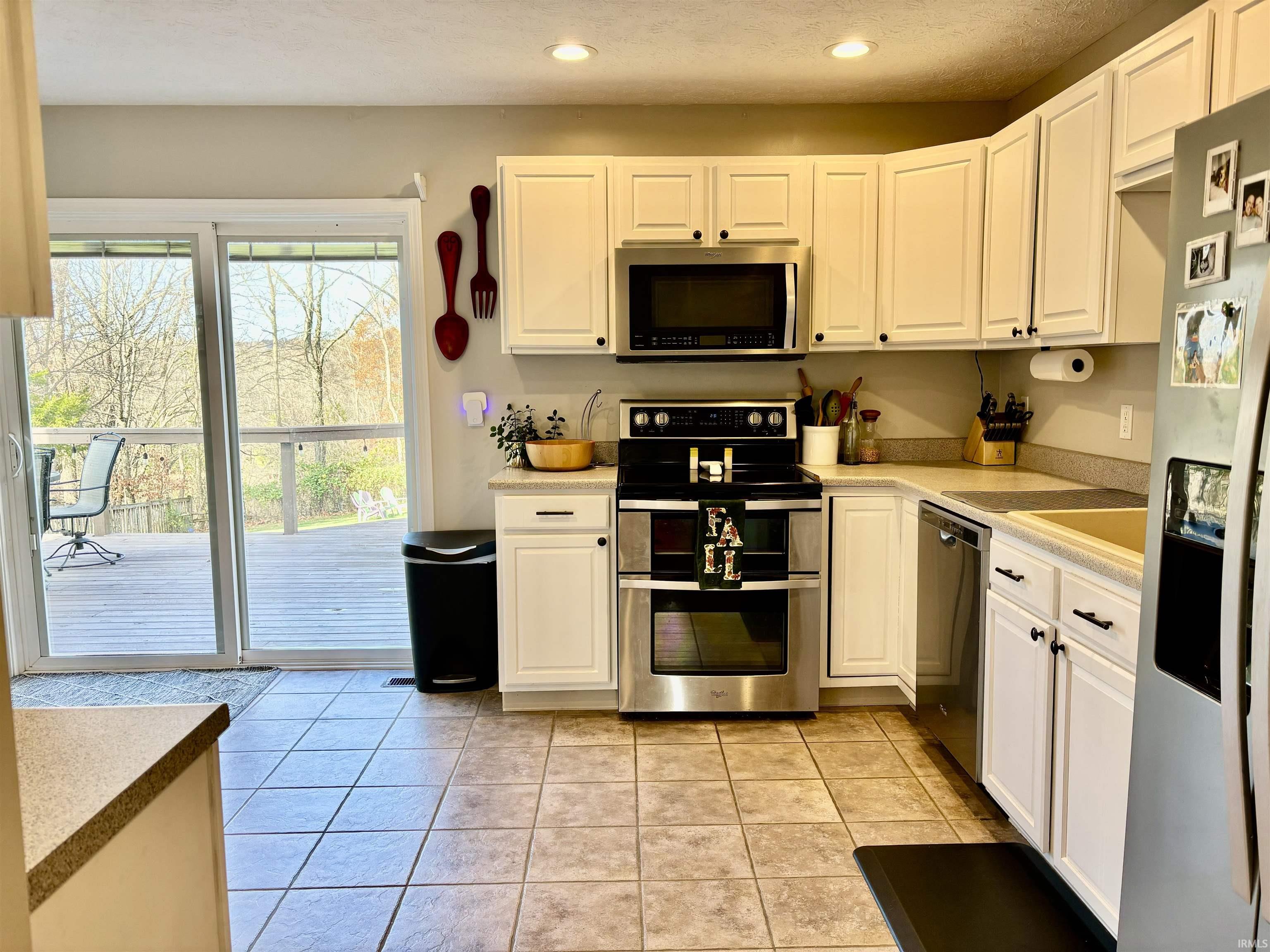 1199 Marigold Road Bloomington, IN 47401 - Photo 3 of 28 Gallery Image 3