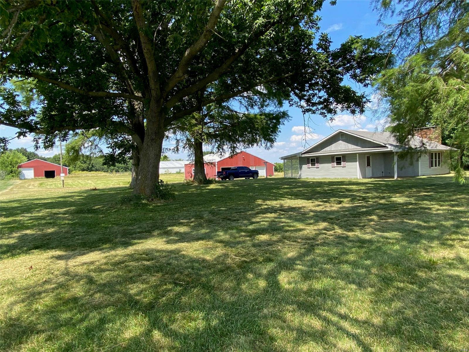 10898 Regency Road Carlinville, IL 62626 - Photo 21 of 36