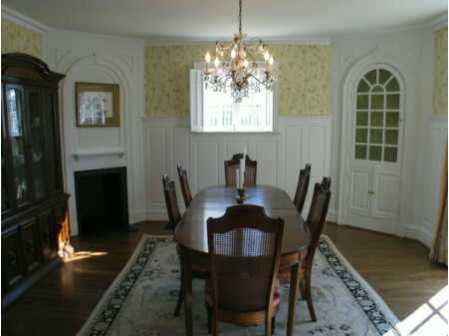 2488 Bryden Road Columbus, OH 43209 - Photo 3 of 5