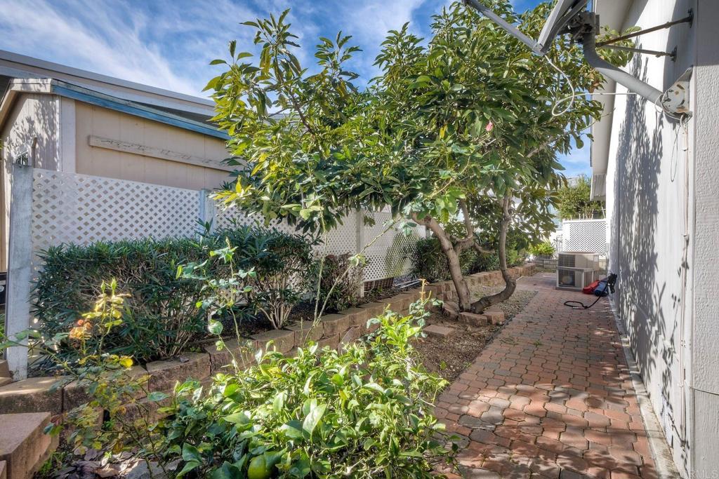 5307 Don Ricardo Drive Carlsbad, CA 92010 - Photo 21 of 34