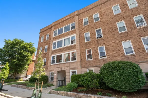 $449,000 | 238 South Huntington Avenue, Unit 1, Boston, MA 02130