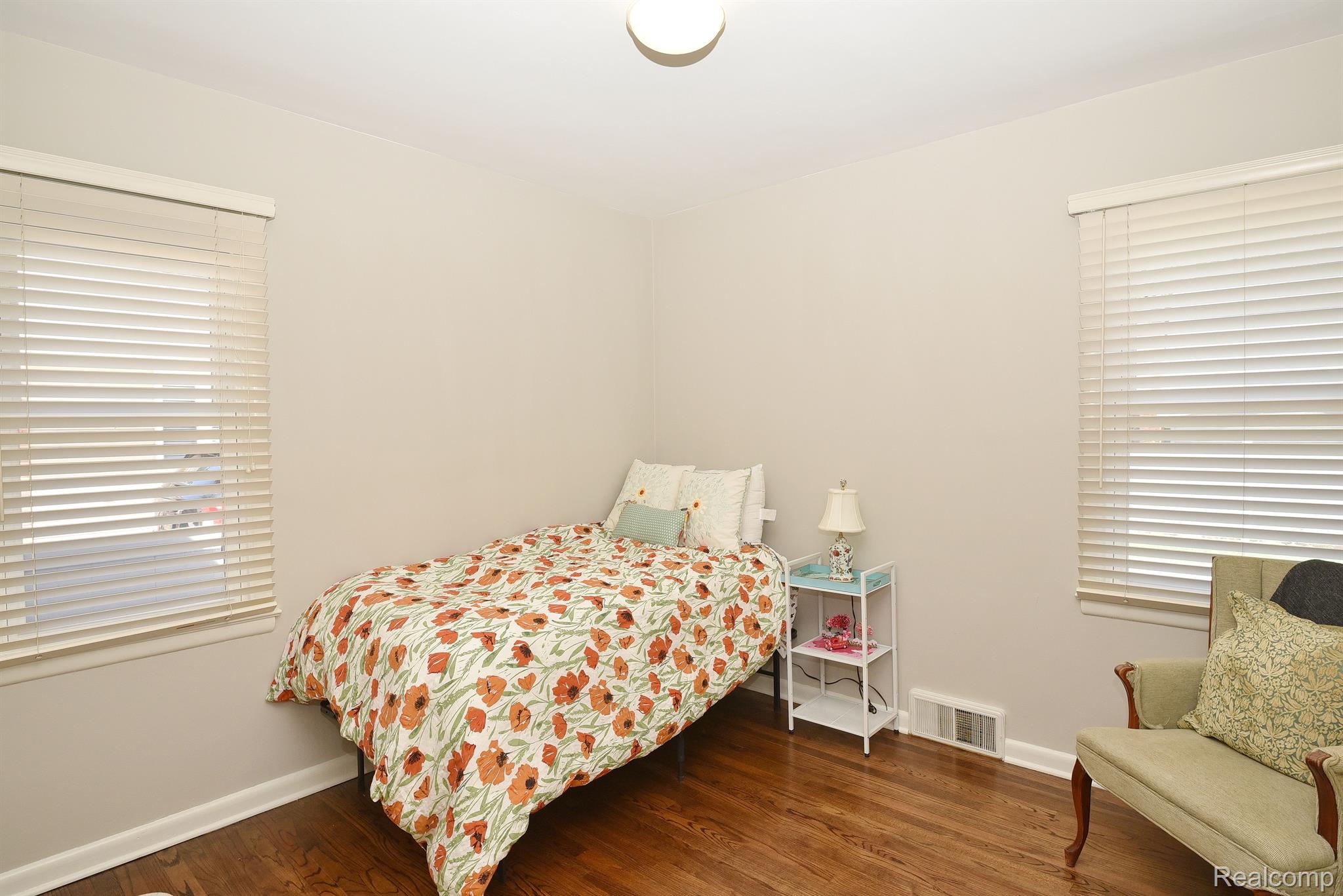 4196 Wakefield Road Berkley, MI 48072 - Photo 25 of 39 Gallery Image 25