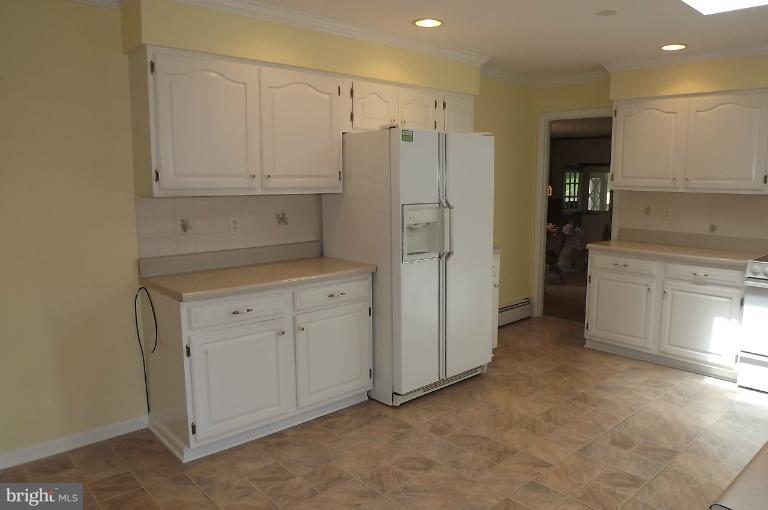 840 Ripple Stream Court Joppa, MD 21085 - Photo 9 of 30 Kitchen