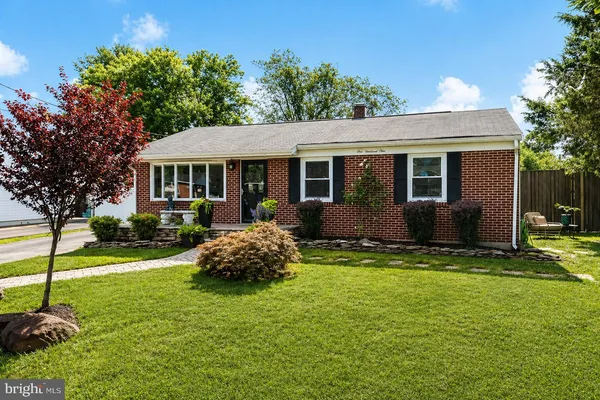 $2,600 | 101 Forest Street, Glen Burnie, MD 21061