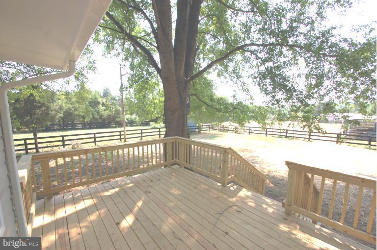 4727 Dumfries Road Catlett, VA 20119 - Photo 3 of 17 Exterior (General)