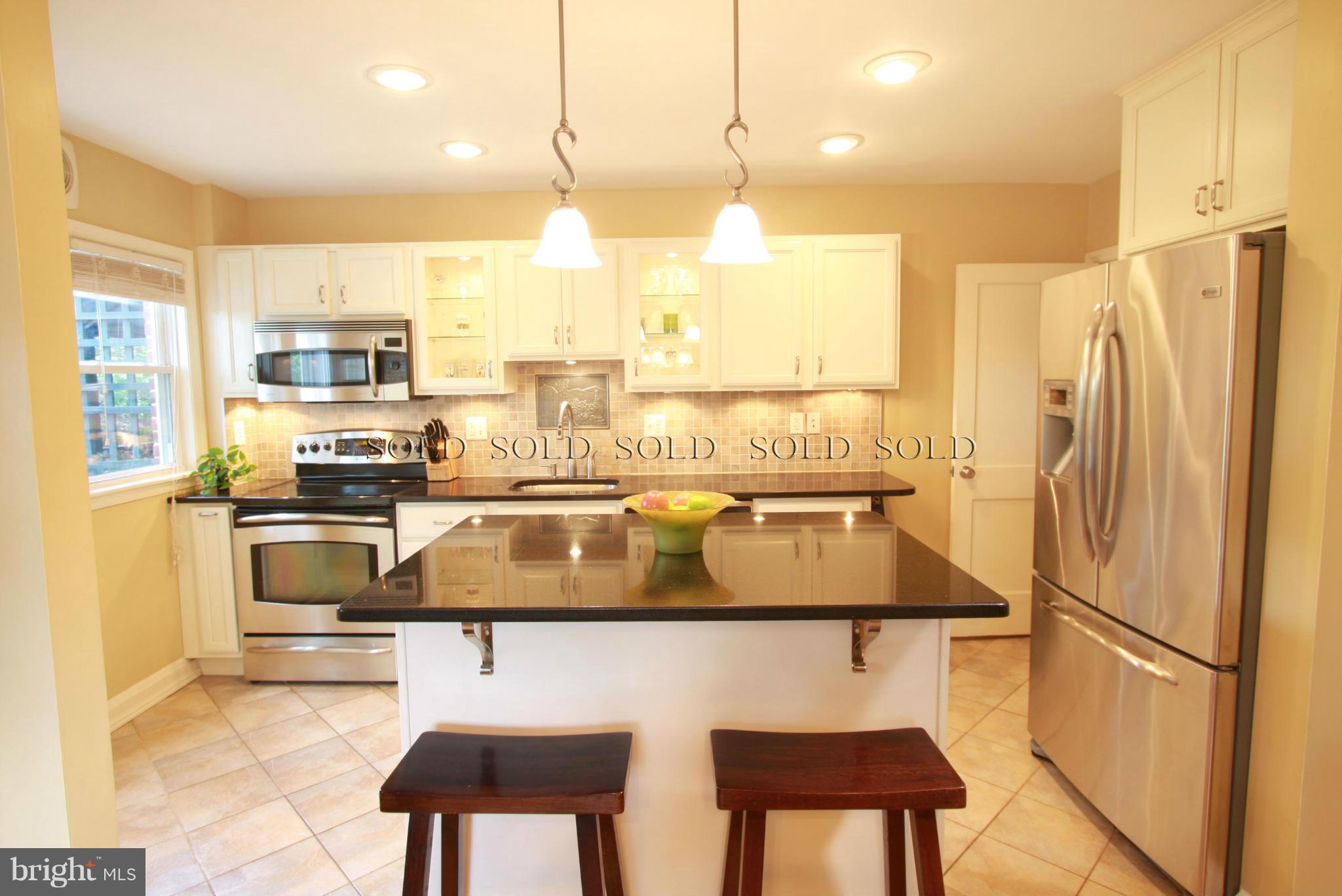 7214 Lanark Road Baltimore, MD 21212 - Photo 1 of 30 Kitchen