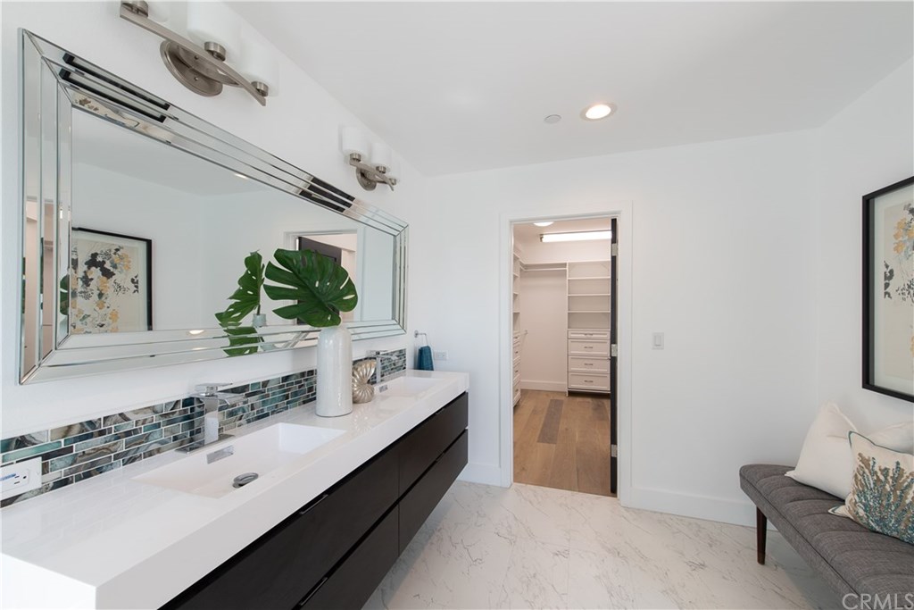 33832 Silver Lantern Street Dana Point, CA 92629 - Photo 27 of 52 Master Bathroom