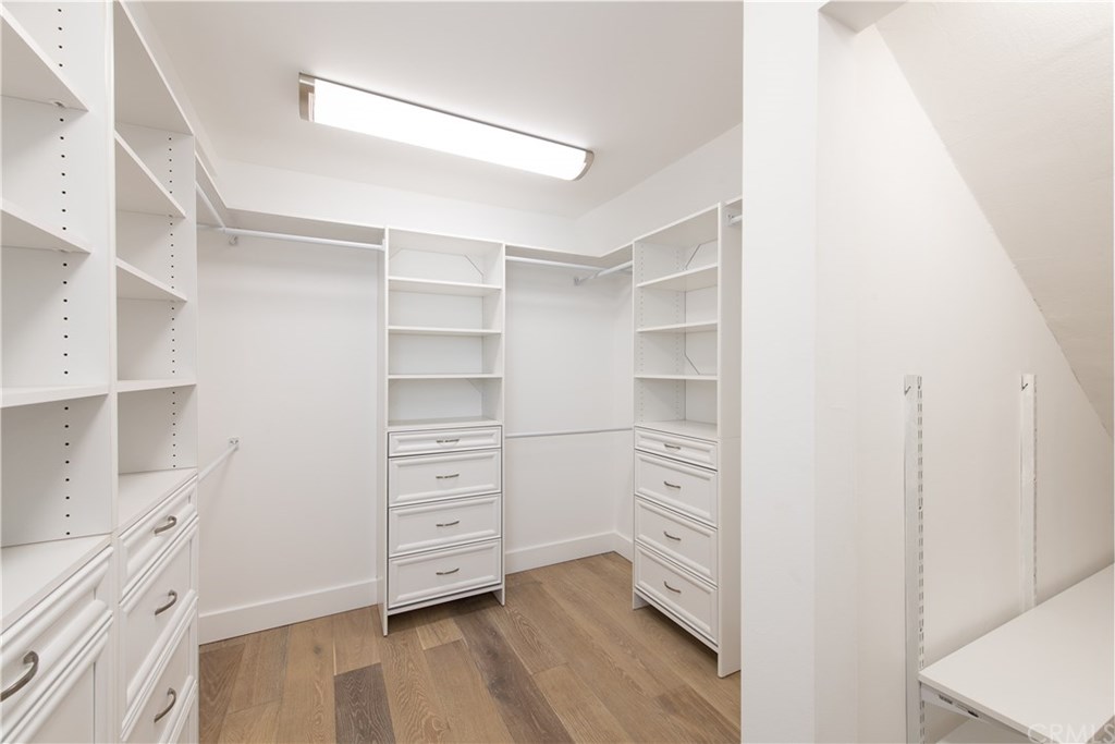 33832 Silver Lantern Street Dana Point, CA 92629 - Photo 29 of 52 Master Closet