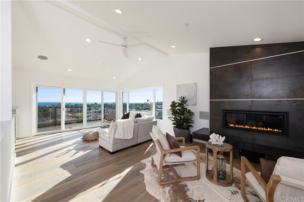 33832 Silver Lantern Street Dana Point, CA 92629 - Photo 10 of 52 Open Living area off of Kitchen