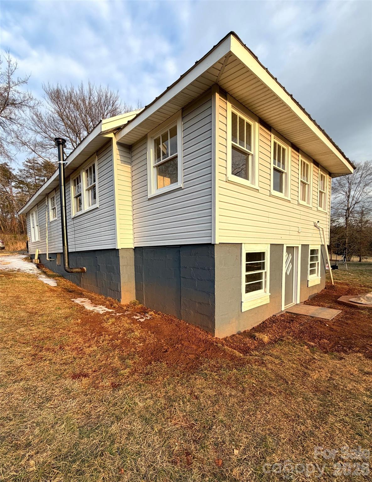 137 Clements Road Rutherfordton, NC 28139 - Photo 3 of 16 a front view of a house with a yard