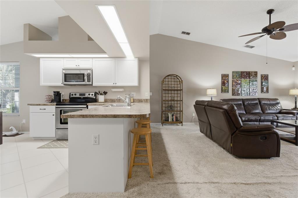 12041 68th Street Largo, FL 33773 - Photo 13 of 37