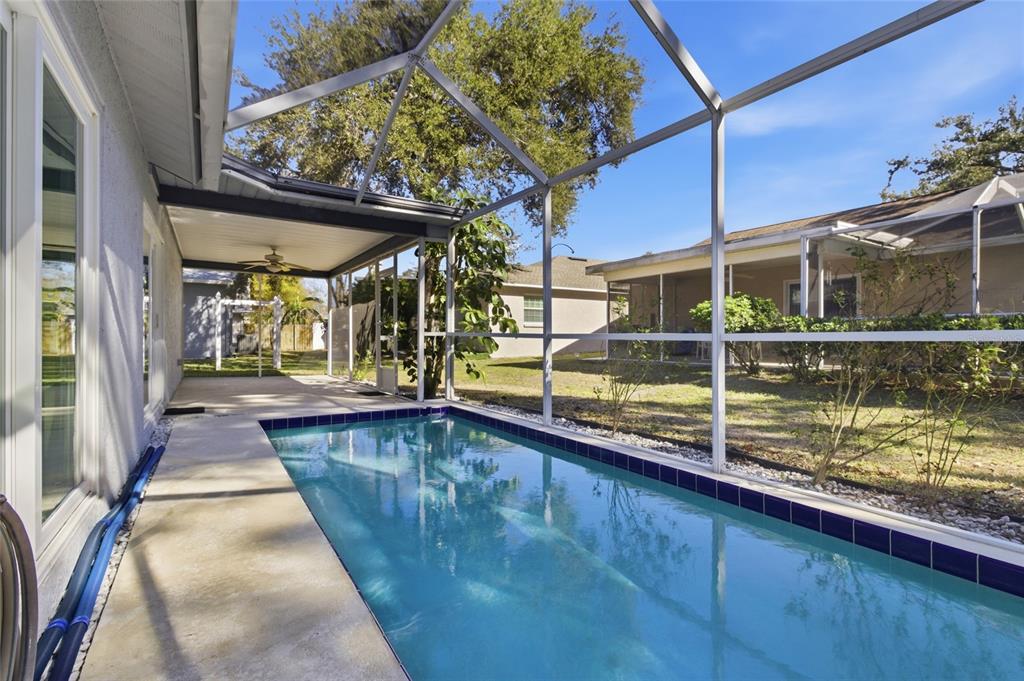 12041 68th Street Largo, FL 33773 - Photo 31 of 37