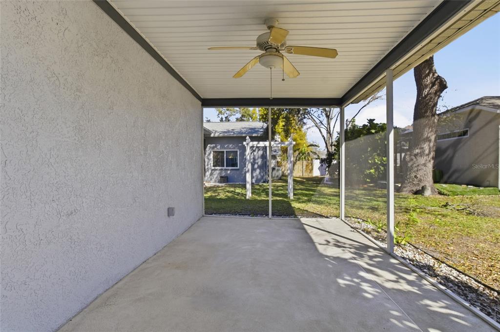 12041 68th Street Largo, FL 33773 - Photo 33 of 37