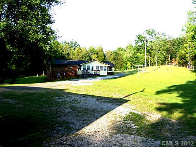 3525 Hughes Road Clover, SC 29710 - Photo 13 of 16