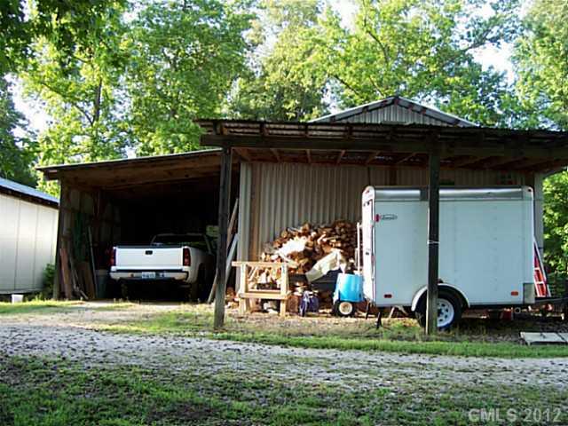 3525 Hughes Road Clover, SC 29710 - Photo 14 of 16