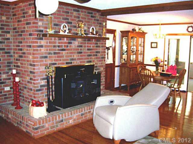 3525 Hughes Road Clover, SC 29710 - Photo 4 of 16