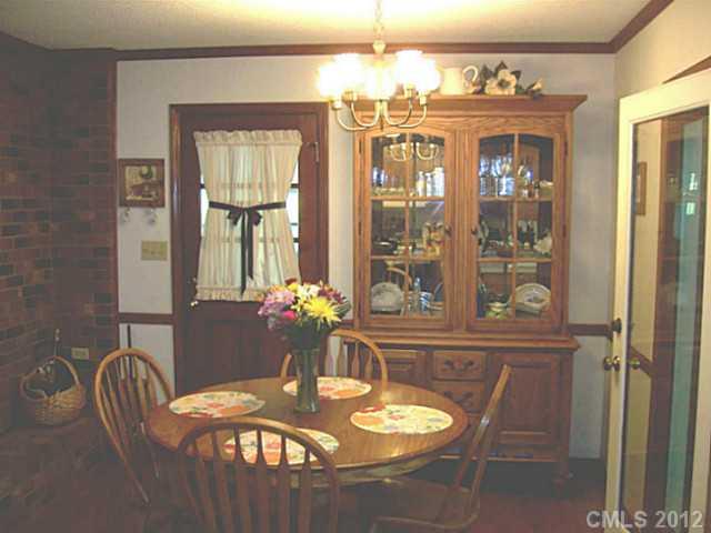 3525 Hughes Road Clover, SC 29710 - Photo 7 of 16