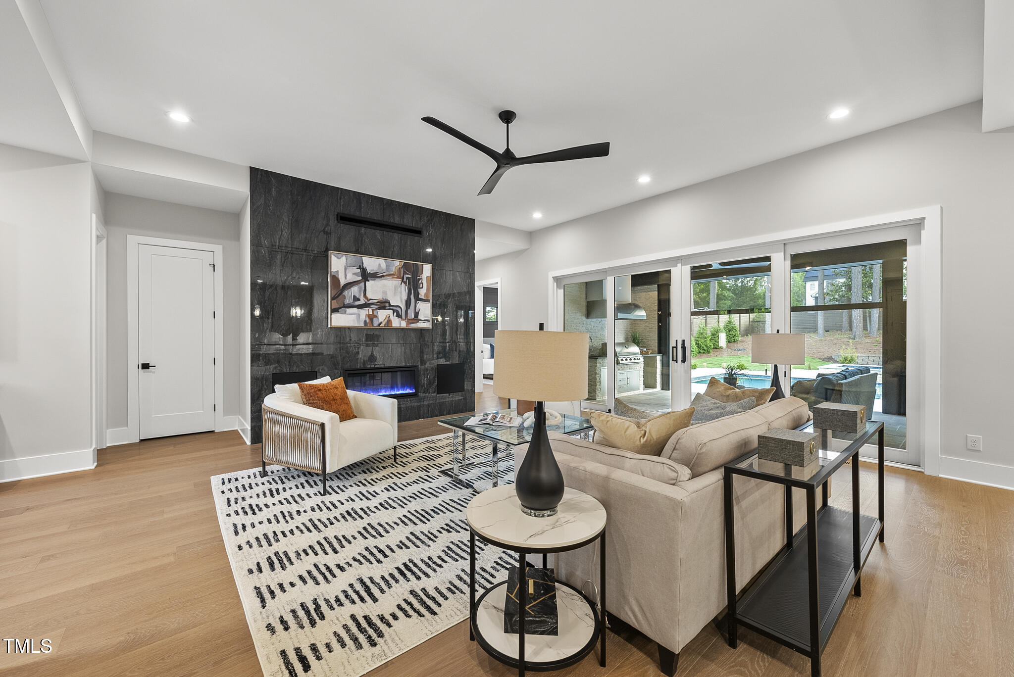 662 Manchester Drive Raleigh, NC 27609 - Photo 12 of 46 Family Room