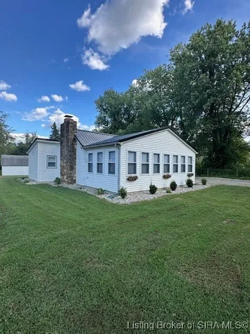 $185,000 | 5176 Edwardsville Galena Road, Floyds Knobs, IN 47119