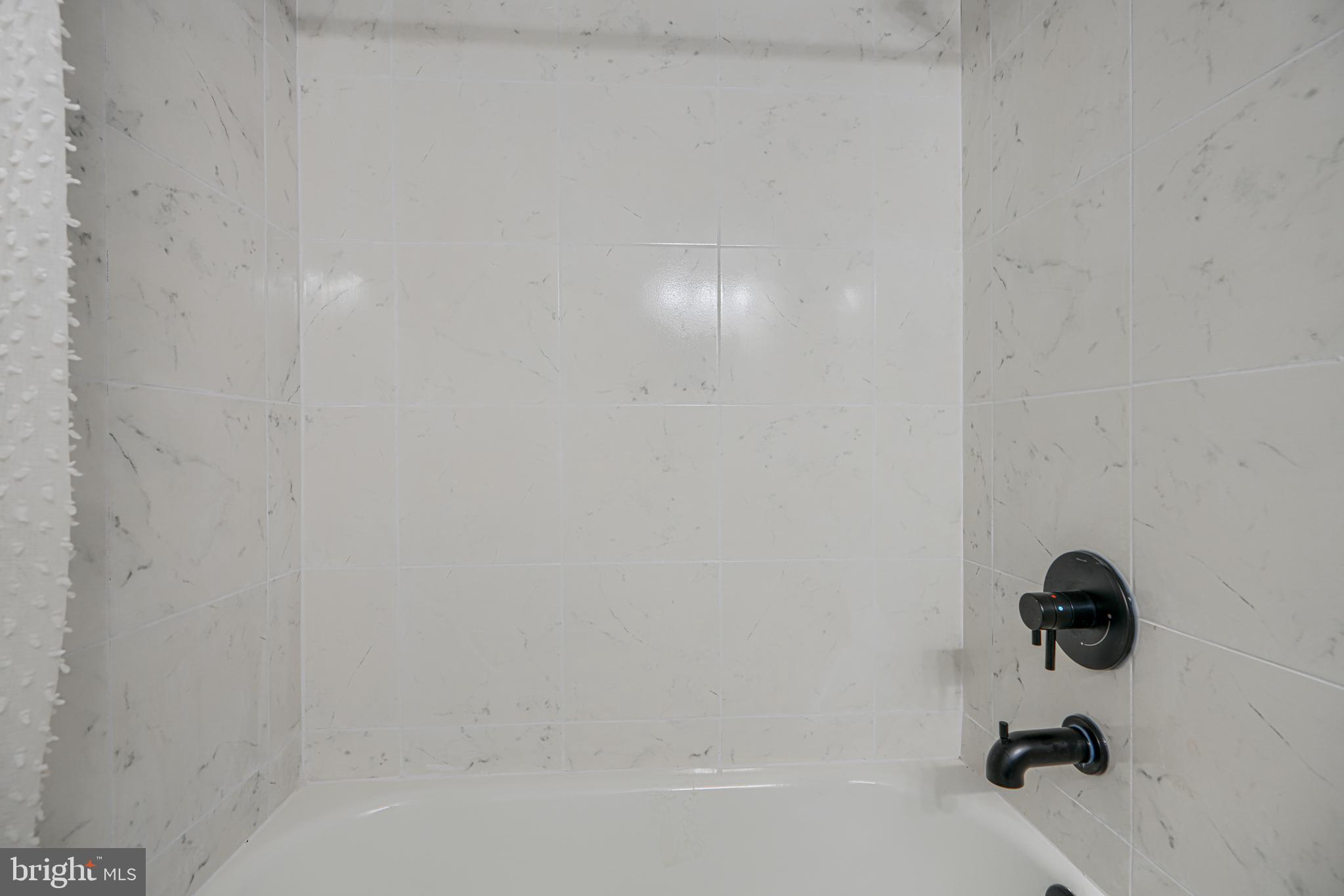 1905 Heathfield Road Baltimore, MD 21239 - Photo 35 of 49