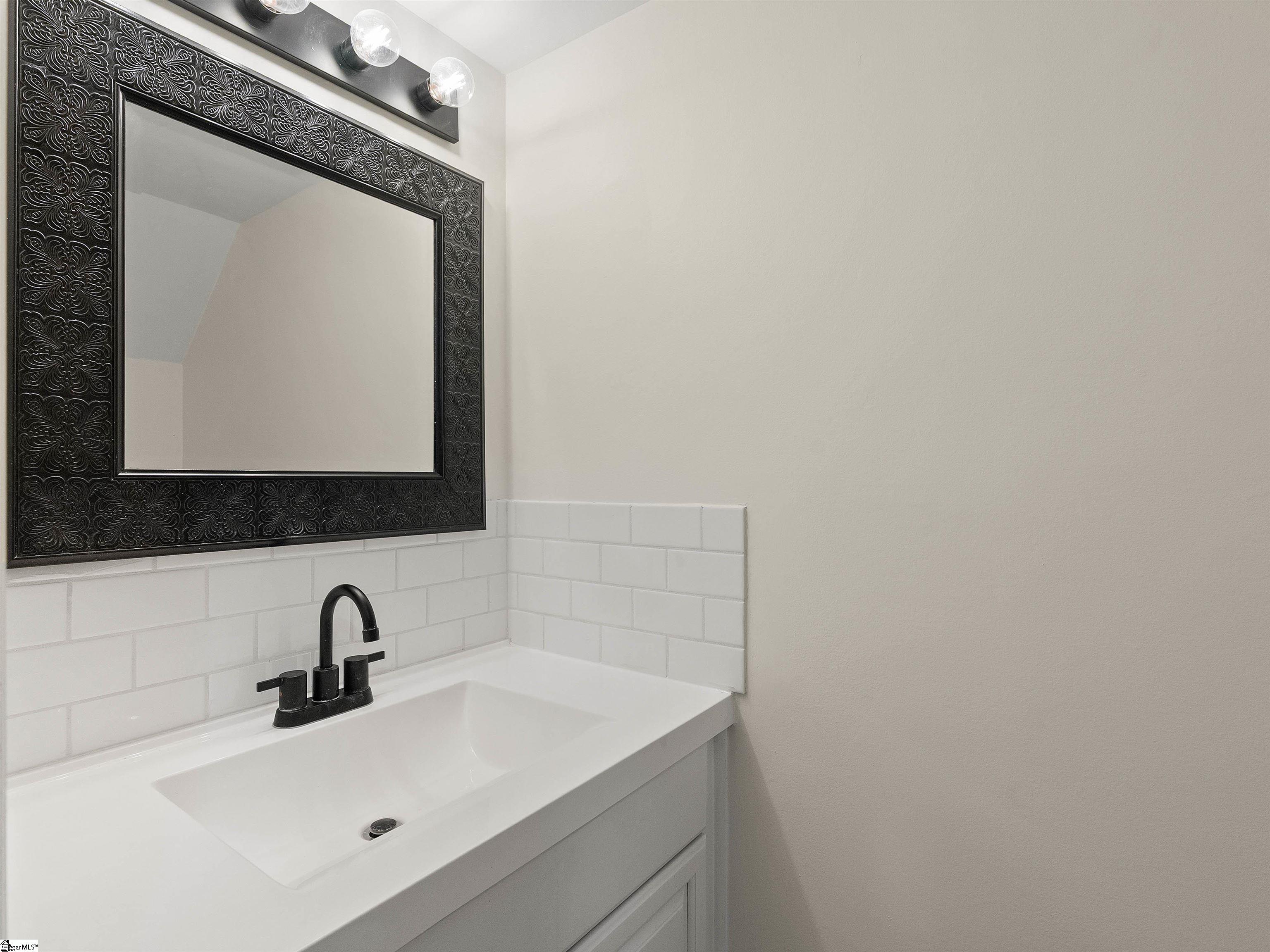 100 Buttercup Way, Unit 34 Taylors, SC 29687 - Photo 14 of 25