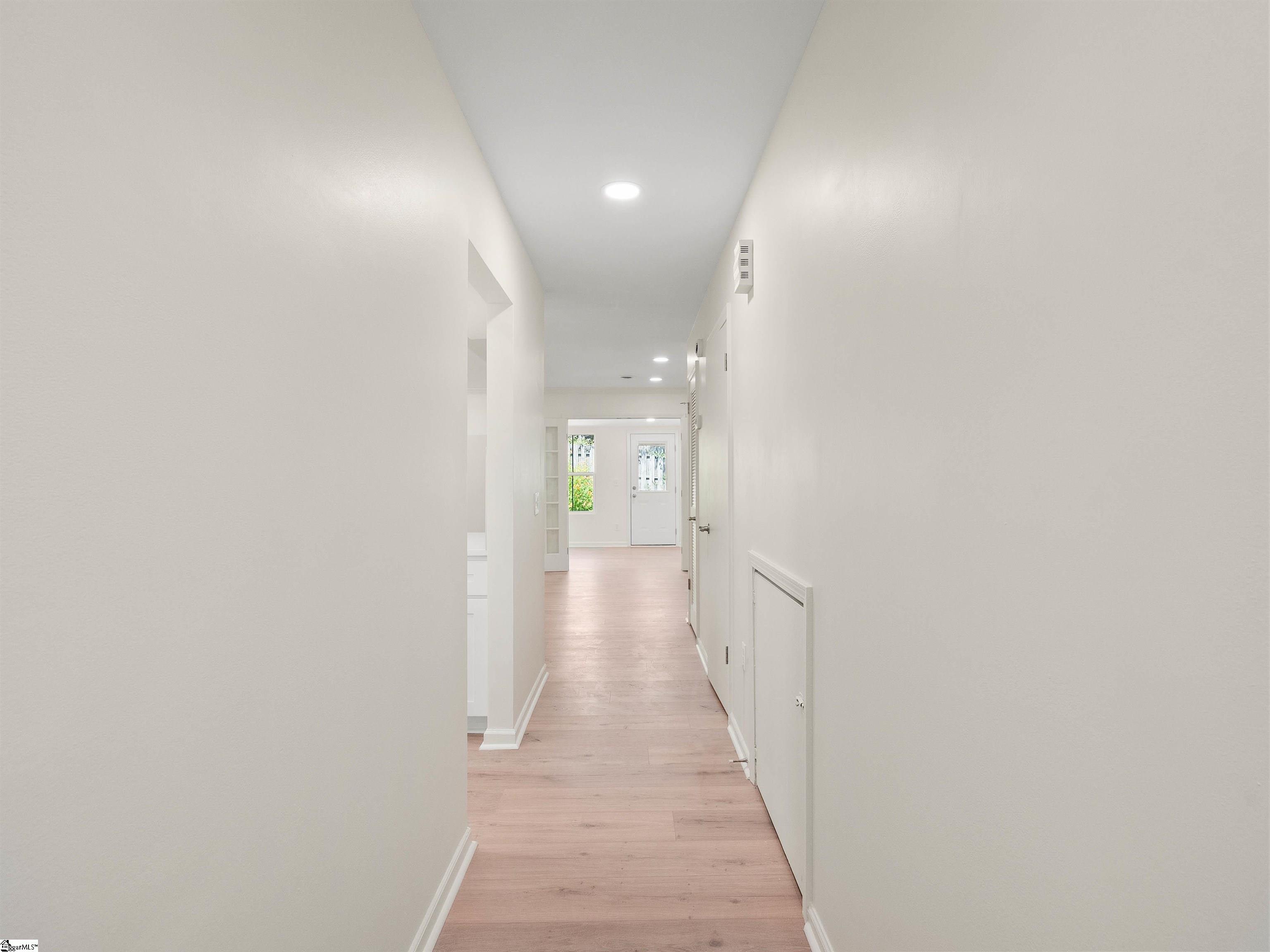 100 Buttercup Way, Unit 34 Taylors, SC 29687 - Photo 2 of 25