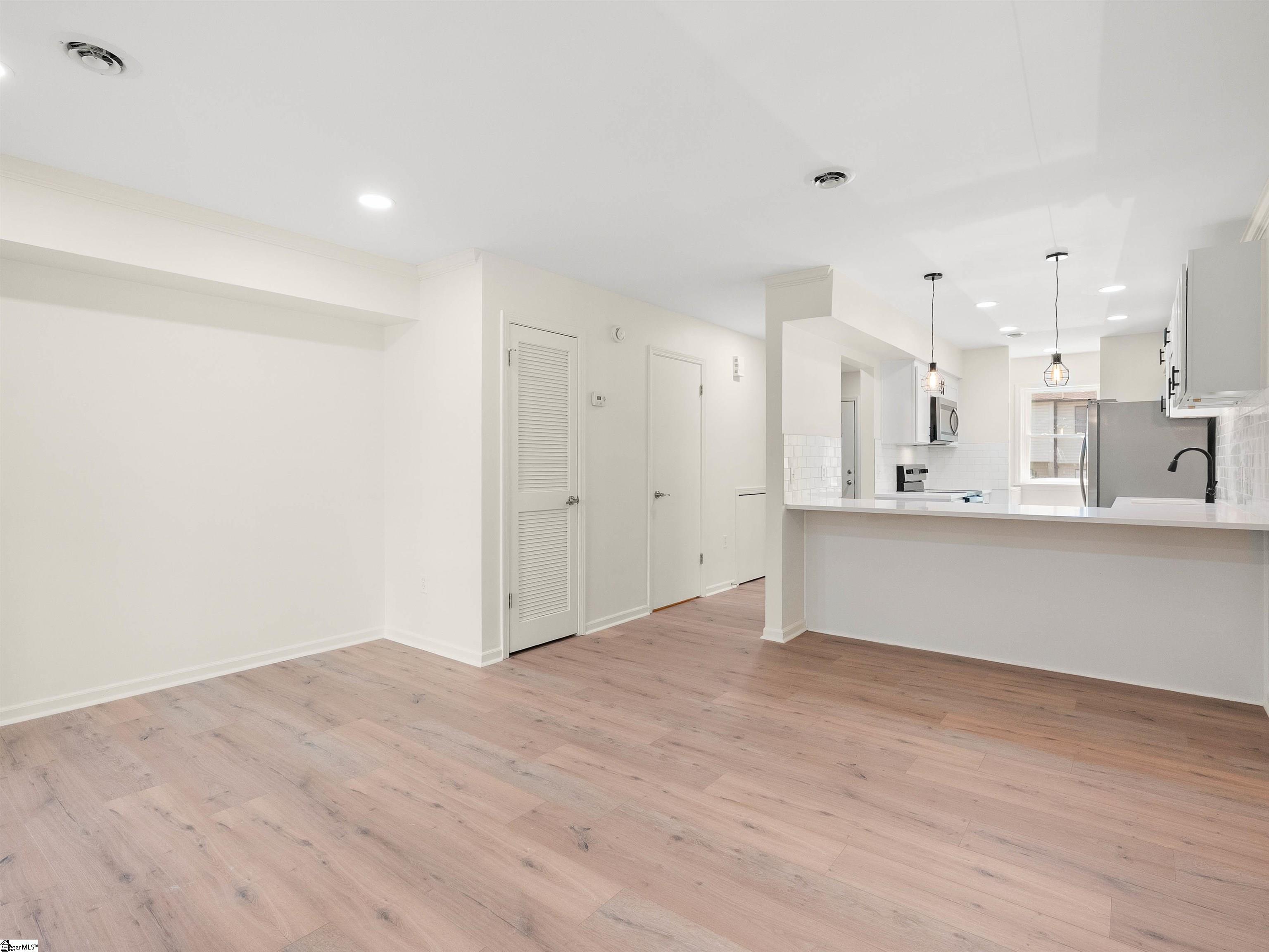 100 Buttercup Way, Unit 34 Taylors, SC 29687 - Photo 6 of 25