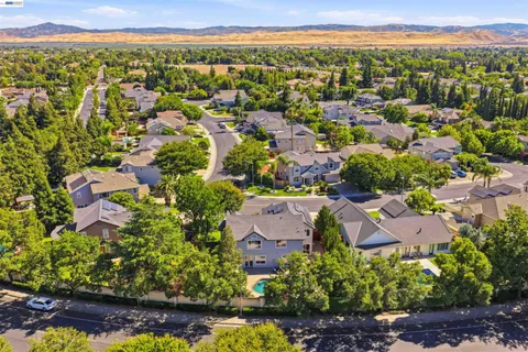 $1,125,000 | 1381 Citadelle Street, Tracy, CA 95304