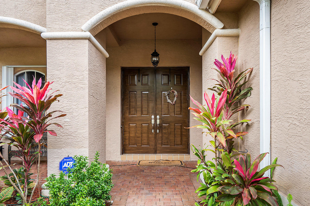 11357 Misty Ridge Way Boynton Beach, FL 33473 - Photo 13 of 51 004-11357MistyRidgeWay-BoyntonBeach-FL-s