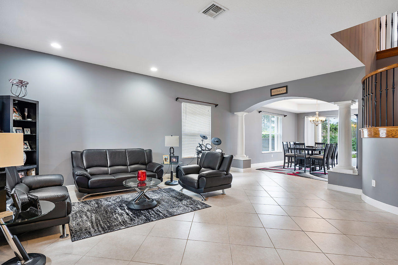 11357 Misty Ridge Way Boynton Beach, FL 33473 - Photo 15 of 51 006-11357MistyRidgeWay-BoyntonBeach-FL-s