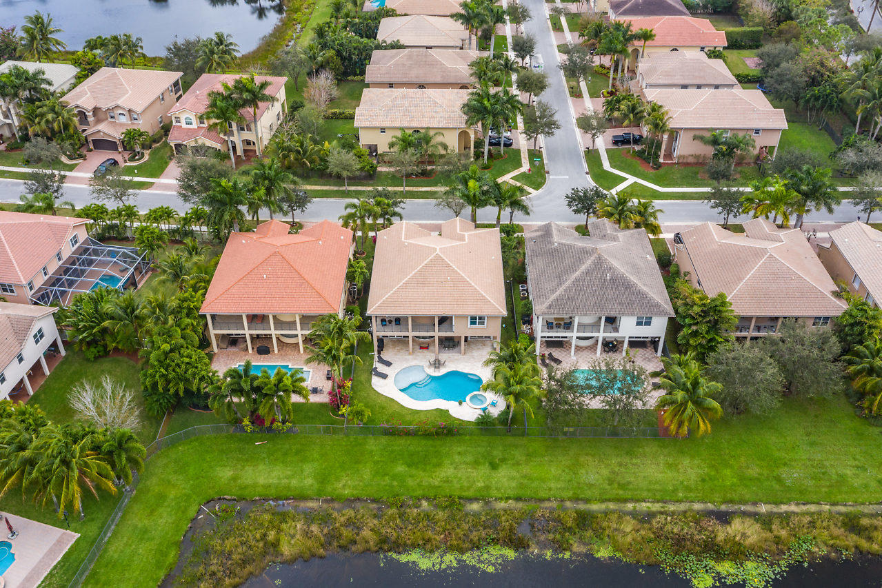 11357 Misty Ridge Way Boynton Beach, FL 33473 - Photo 9 of 51 044-11357MistyRidgeWay-BoyntonBeach-FL-s