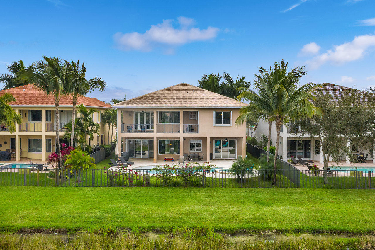 11357 Misty Ridge Way Boynton Beach, FL 33473 - Photo 10 of 51 045-11357MistyRidgeWay-BoyntonBeach-FL-s