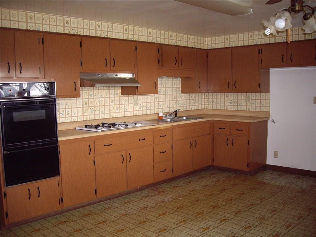 498 Woodland Road Coal Center, PA 15423 - Photo 4 of 13 Gallery Image 4