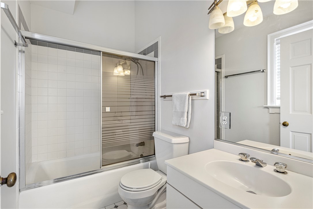 433 Thames Street, Unit E Newport, RI 02840 - Photo 35 of 49