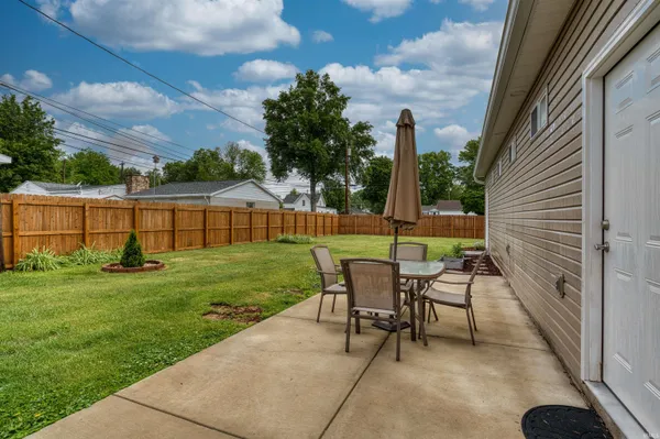 $199,900 | 2012 Shelby Avenue, Evansville, IN 47714