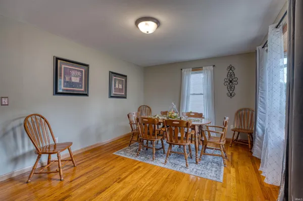 $199,900 | 2012 Shelby Avenue, Evansville, IN 47714