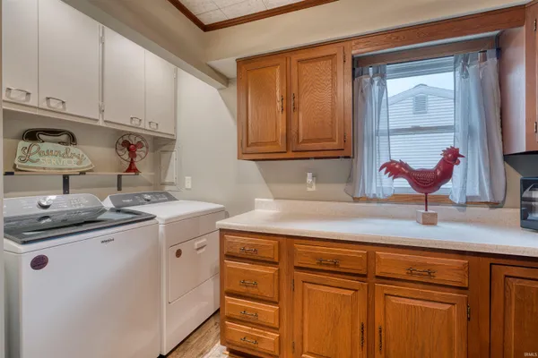 $199,900 | 2012 Shelby Avenue, Evansville, IN 47714