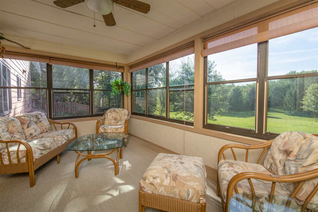 8169 Burr Oak Road Roscoe, IL 61073 - Photo 17 of 40 Gallery Image 17