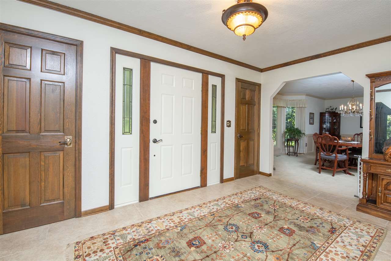 8169 Burr Oak Road Roscoe, IL 61073 - Photo 3 of 40 Gallery Image 3