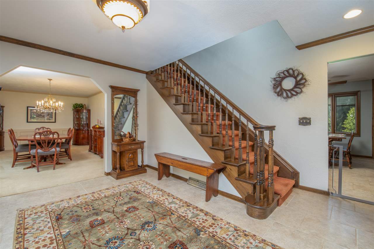 8169 Burr Oak Road Roscoe, IL 61073 - Photo 4 of 40 Gallery Image 4