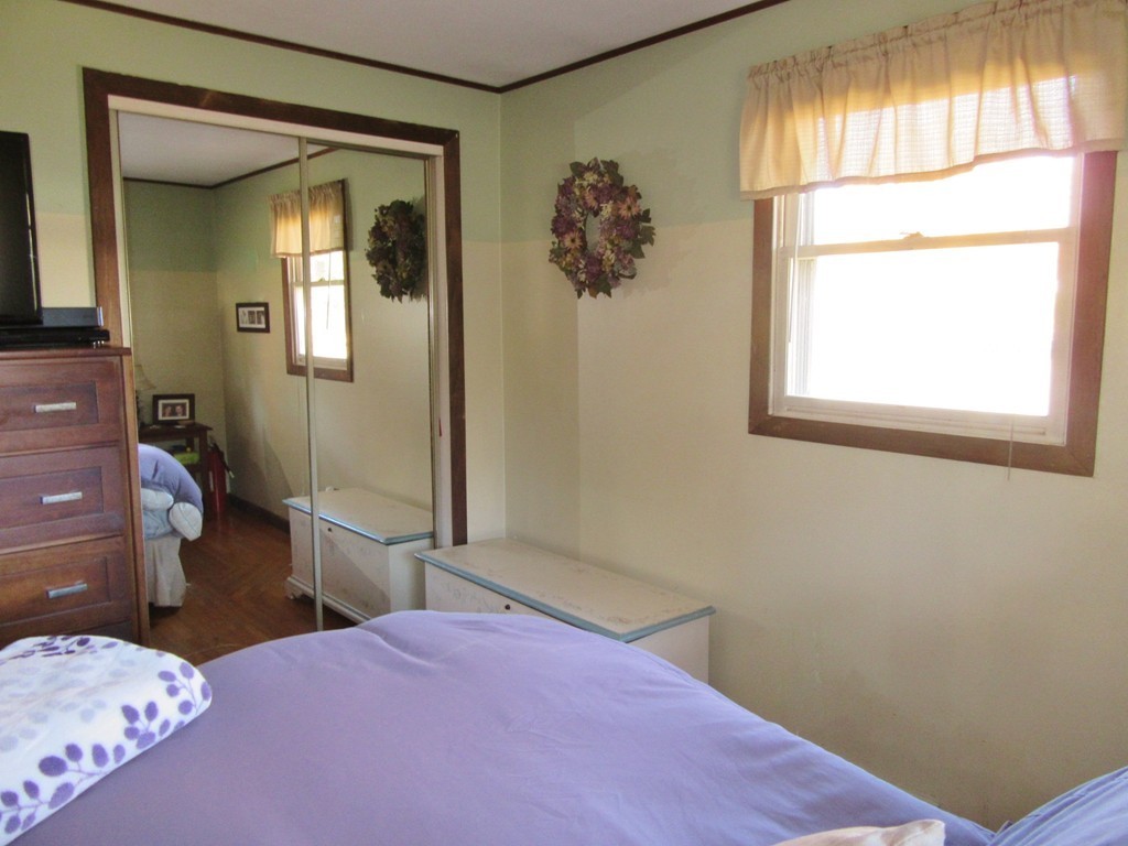 1098 Shaker Road Westfield, MA 01085 - Photo 18 of 30 Gallery Image 18