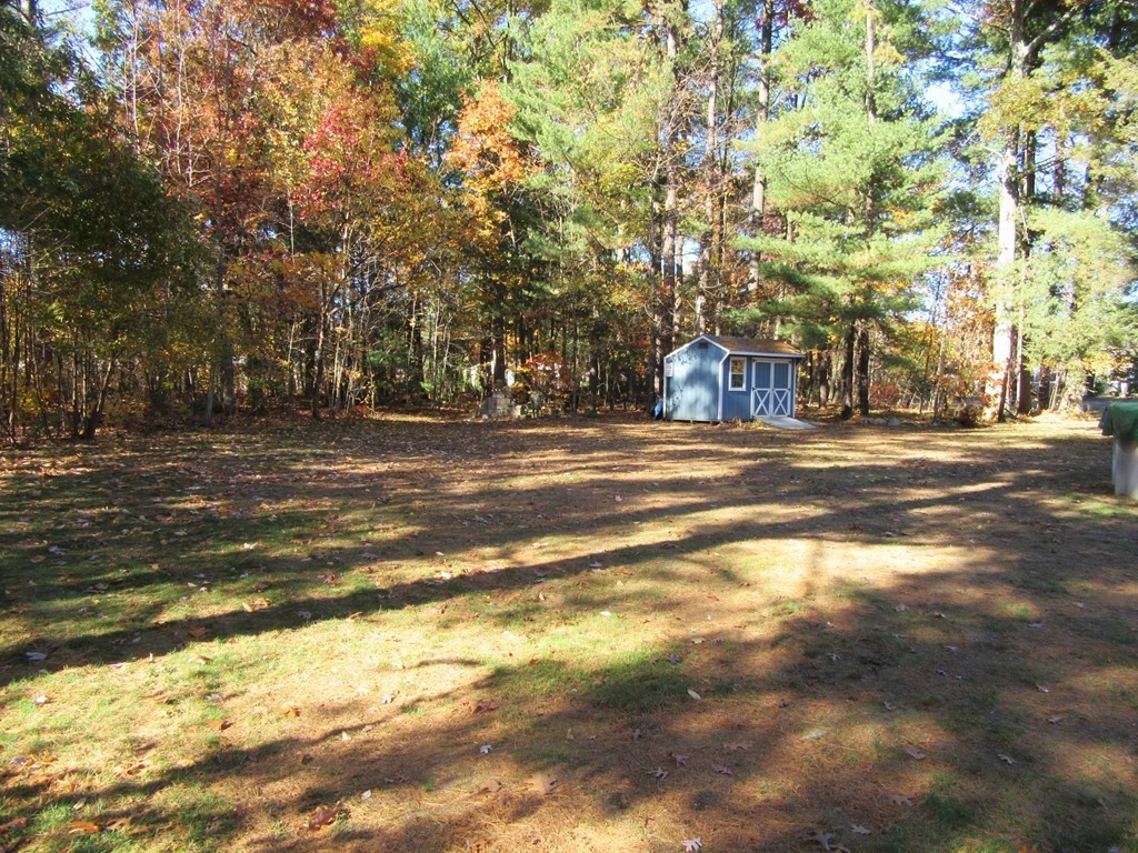 1098 Shaker Road Westfield, MA 01085 - Photo 9 of 30 Gallery Image 9