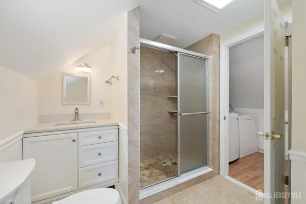 $3,450 | 185 Plainfield Avenue, Edison, NJ 08817