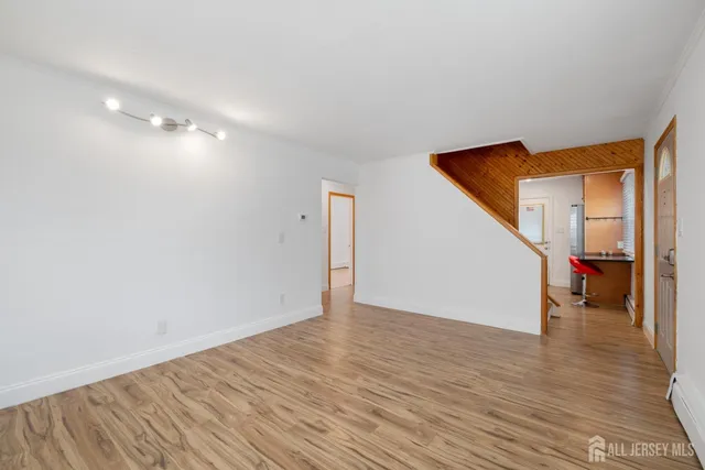 $3,550 | 185 Plainfield Avenue, Edison, NJ 08817