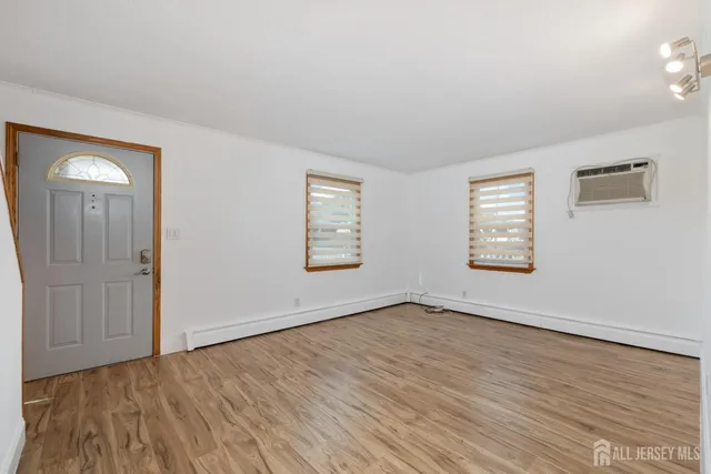 $3,550 | 185 Plainfield Avenue, Edison, NJ 08817