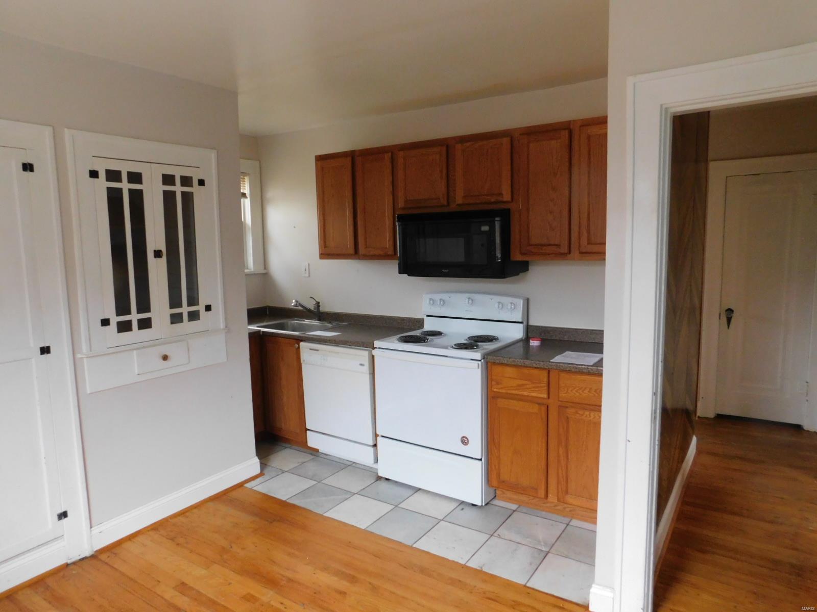 2254 Lucas And Hunt Road St. Louis, MO 63121 - Photo 5 of 14 Gallery Image 5