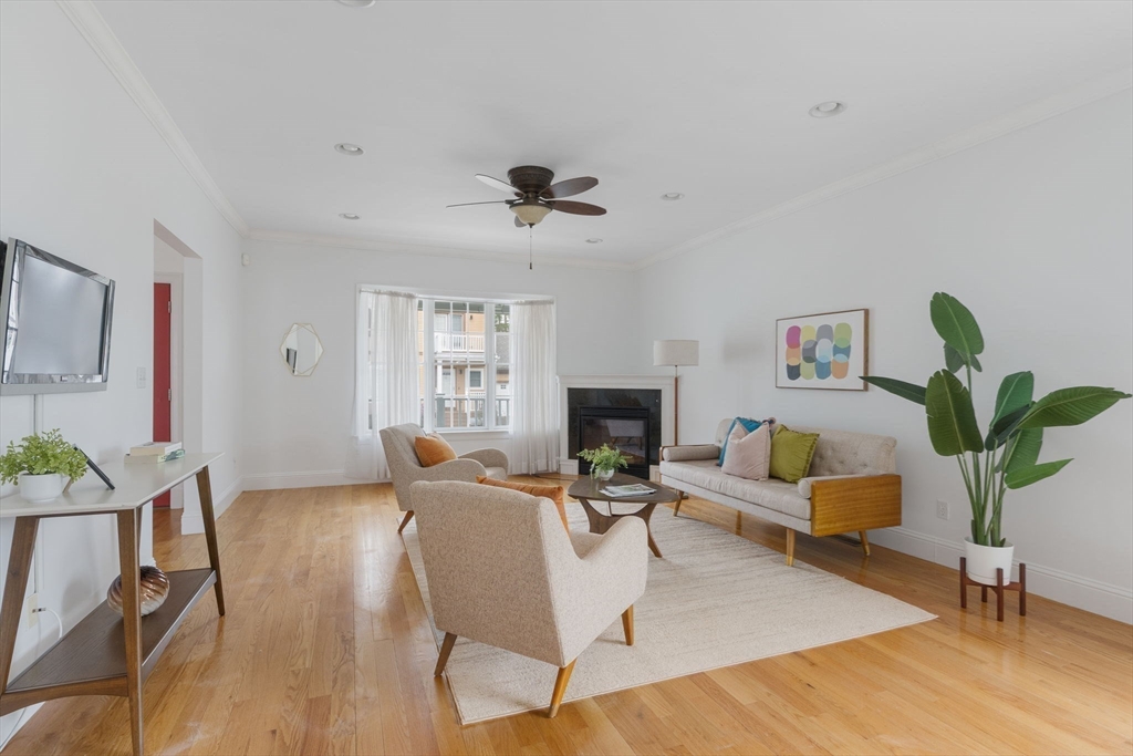 17 Snowden Way Boston, MA 02124 - Photo 4 of 30